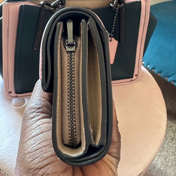 COACH DREAMER 31633 Colorblock W/ Matching Compact Wallet - EUC - Picture 10 of 16